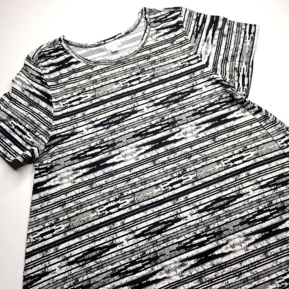 NEW LuLaRoe L Carly Black White Gray Aztec Striped Swing‎ Dress High Low Flowy